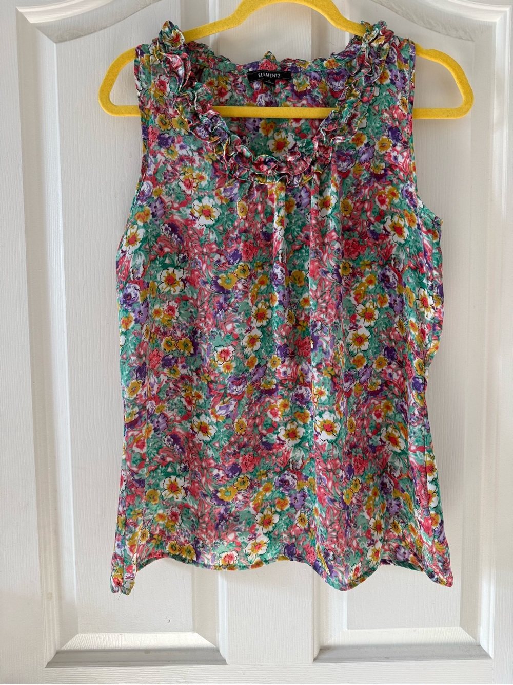 Multicolor Floral Ruffle Neck Sleeveless Top